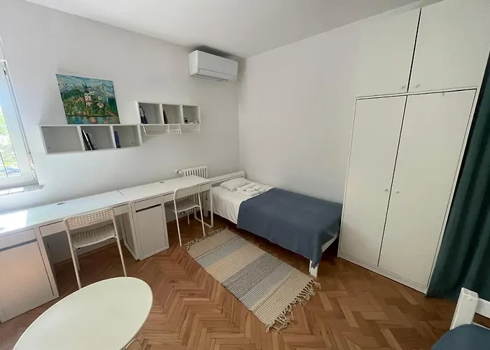 Apartman At The Burkulis'