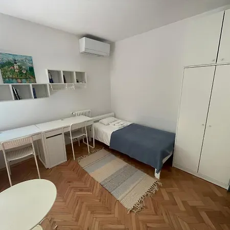 Апартаменти At The Burkulis'