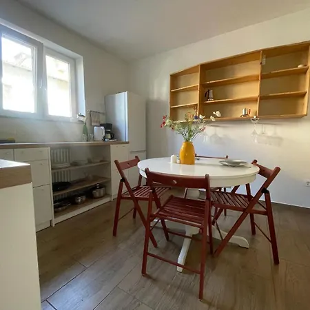 Апартаменти At The Burkulis' Любляна