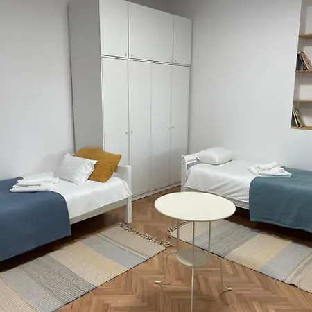 At The Burkulis' * Любляна