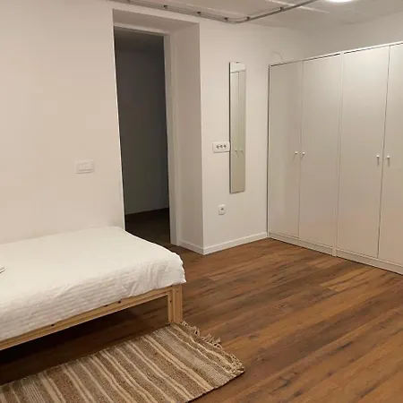 At The Burkulis' * リュブリャナ