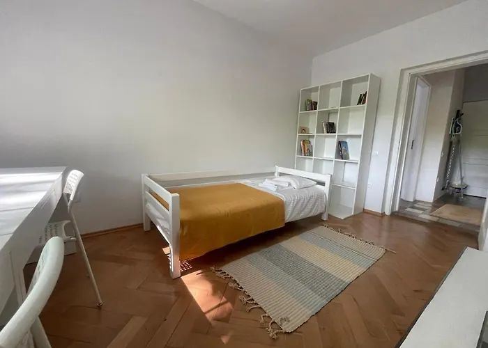 At The Burkulis' Lägenhet Ljubljana