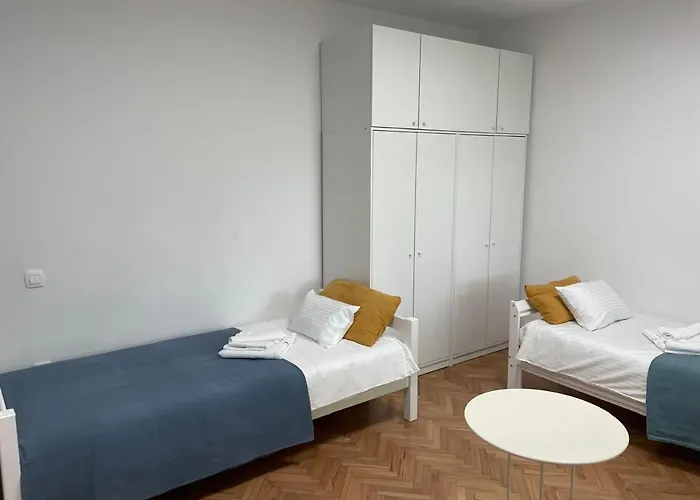 At The Burkulis' リュブリャナ