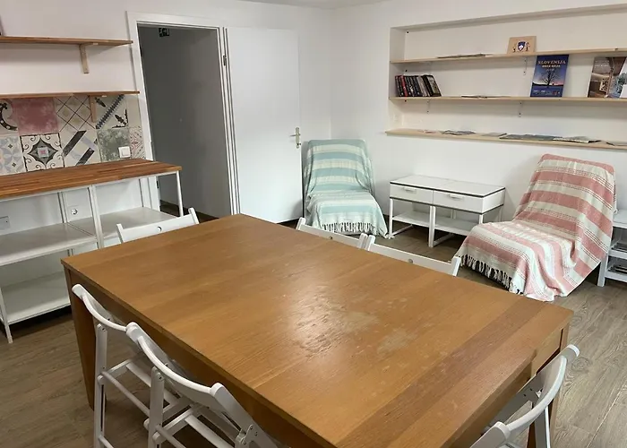 アパート At The Burkulis' *